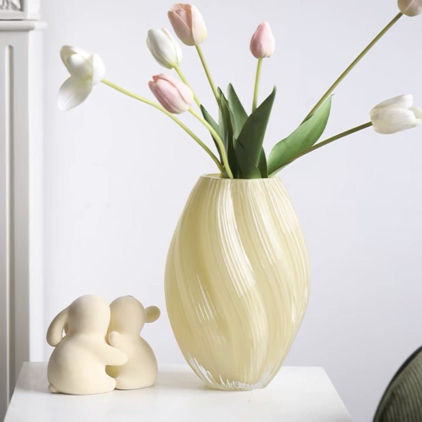 Colliam – Cream Modern Glass Vase - Colliam