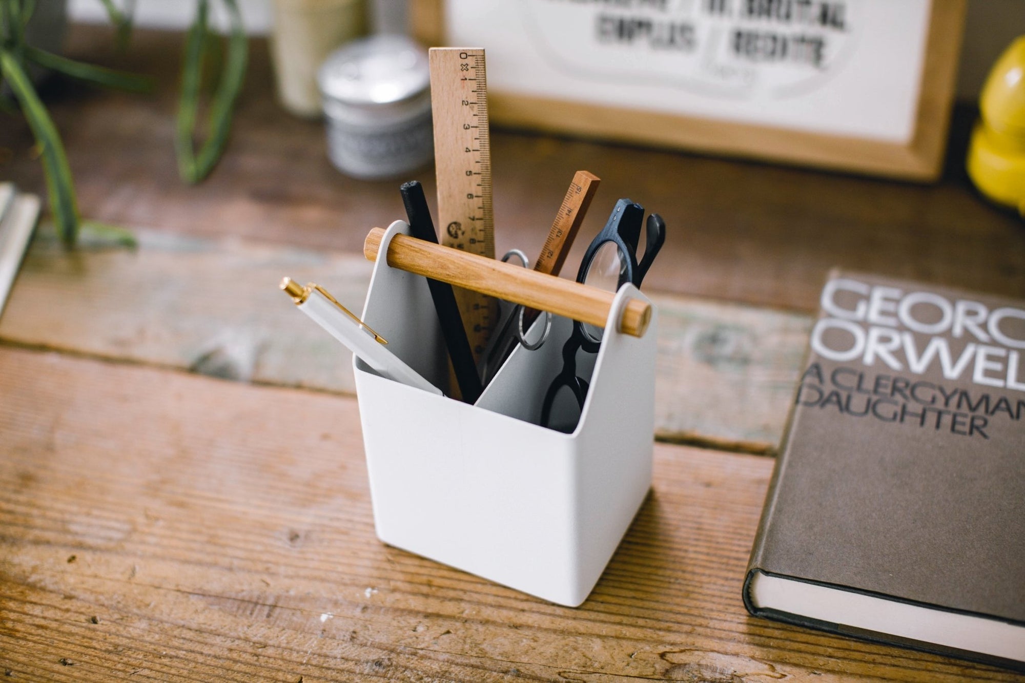 Colliam – Small Steel and Wood Organizer - Colliam